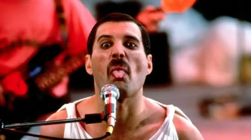 FREDDIE MERCURY