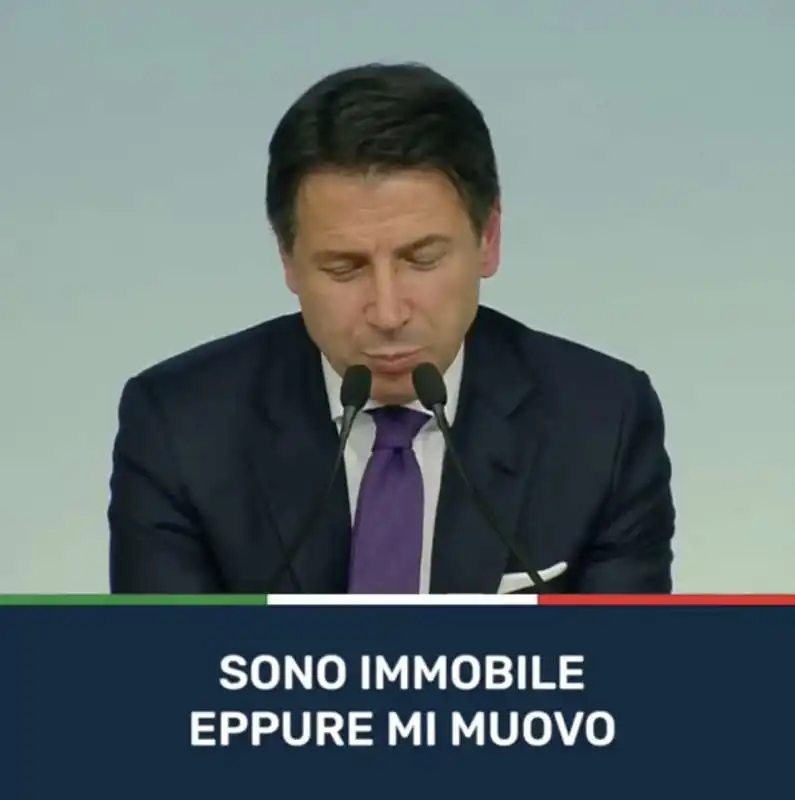 giuseppe conte legge una poesia dopo il consiglio dei ministri 3