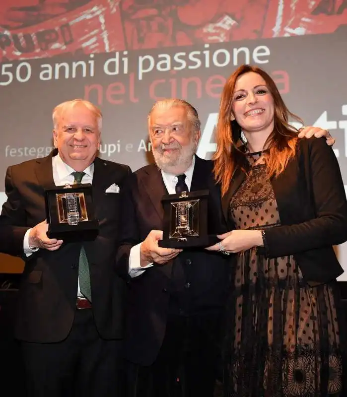 i fratelli antonio e pupi avati col sottosegretario lucia borgonzoni