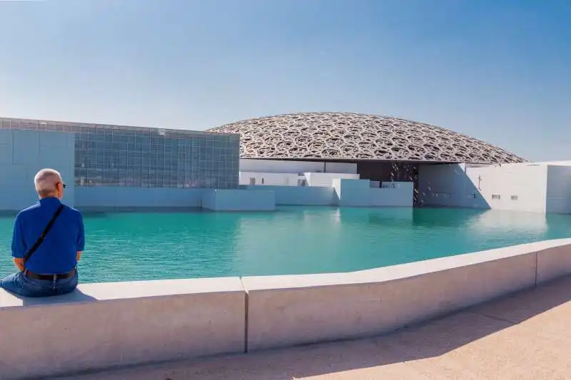 il louvre di abu dhabi 