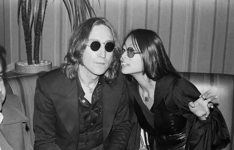 john lennon e may pang 2