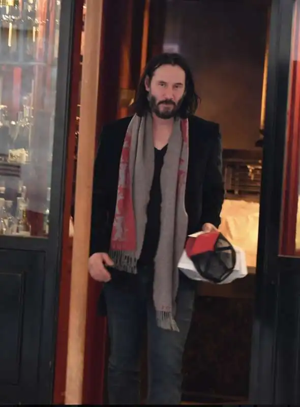 keanu reeves a roma con la sorella malata foto barillari 12