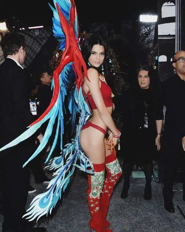 kendall jenner 26