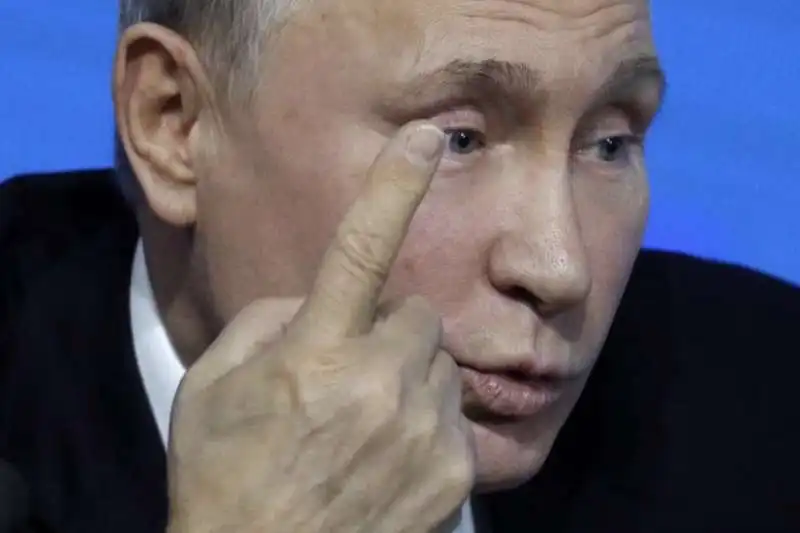 la conferenza stampa di fine anno di vladimir putin 1