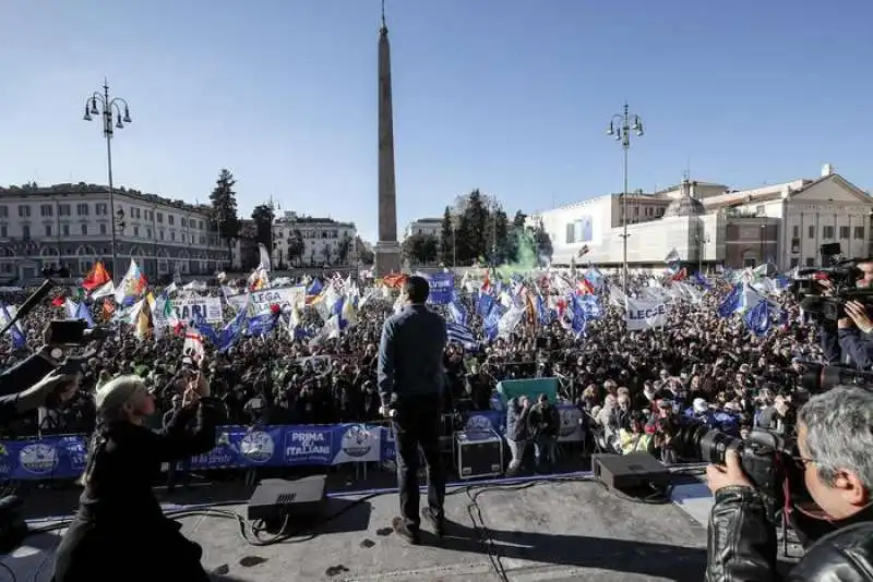 matteo salvini a piazza del popolo  4