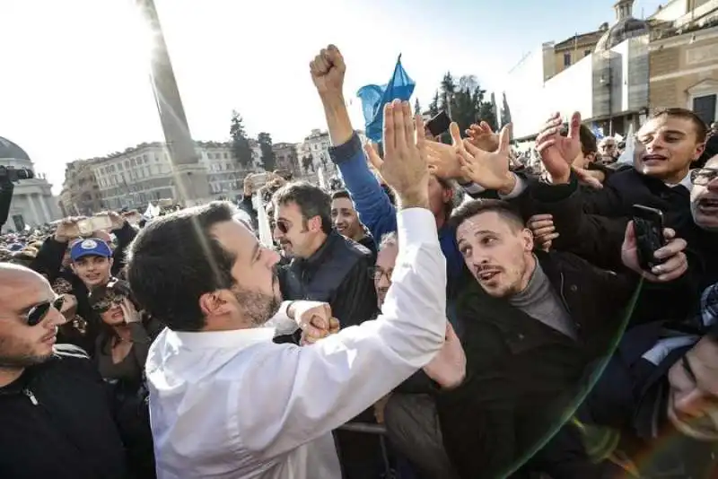 matteo salvini a piazza del popolo  7