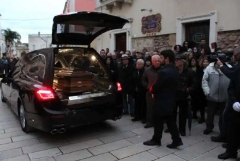 al bano, i funerali mamma jolanda  6