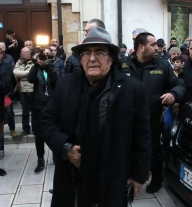 al bano, i funerali mamma jolanda  9