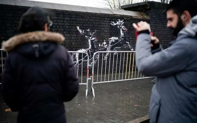 banksy imbrattato a birmingham 6