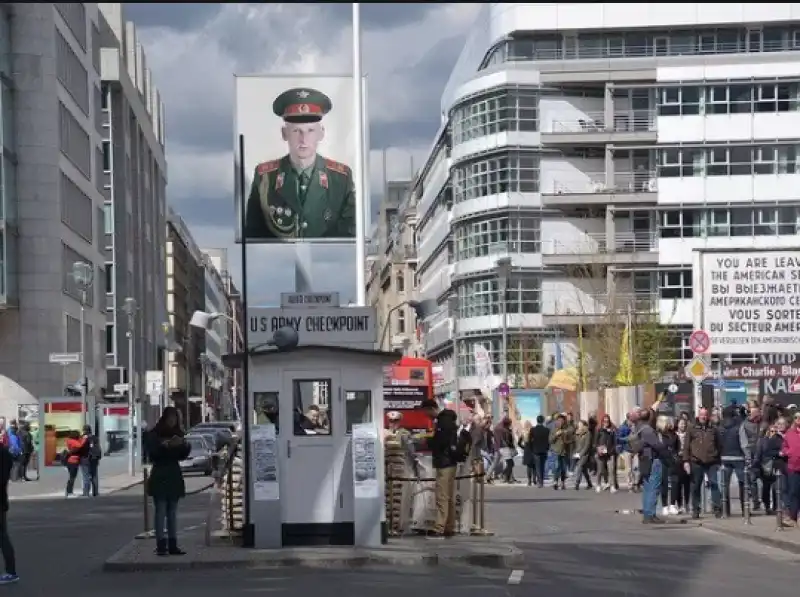 checkpoint charlie