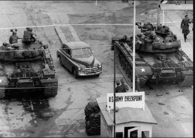 checkpoint charlie