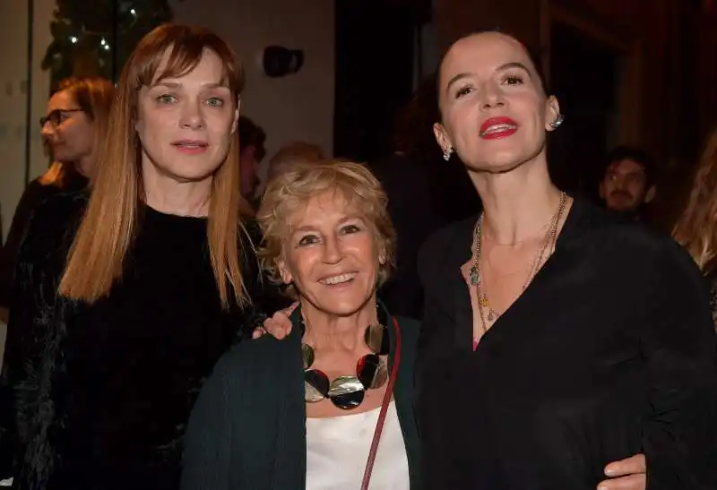 fabrizia sacchi  cinzia th torrini  irene ferri  foto di bacco