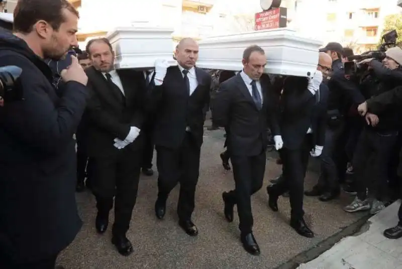 i funerali di gaia e camilla 72