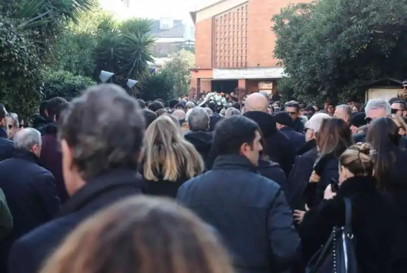 i funerali di gaia e camilla 76