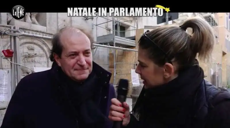 I POLITICI E IL NATALE – IL SERVIZIO DELLE IENE