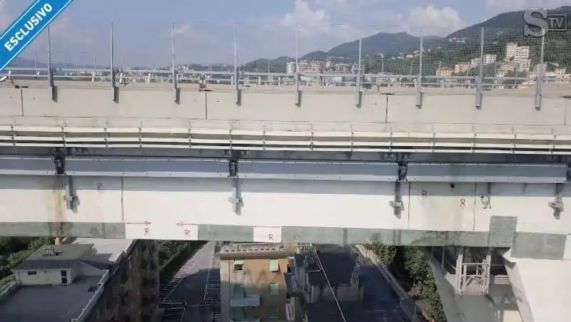 il ponte morandi nel video girato da un drone 8