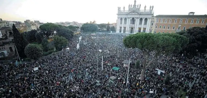 LE SARDINE A PIAZZA SAN GIOVANNI