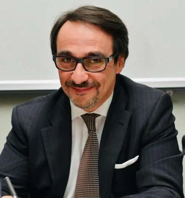 LUIGI CARBONE 