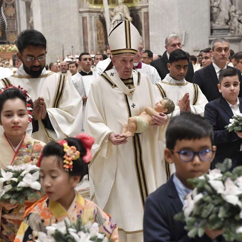 papa francesco a natale 2