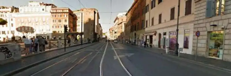 preferenziale via delle botteghe oscure roma