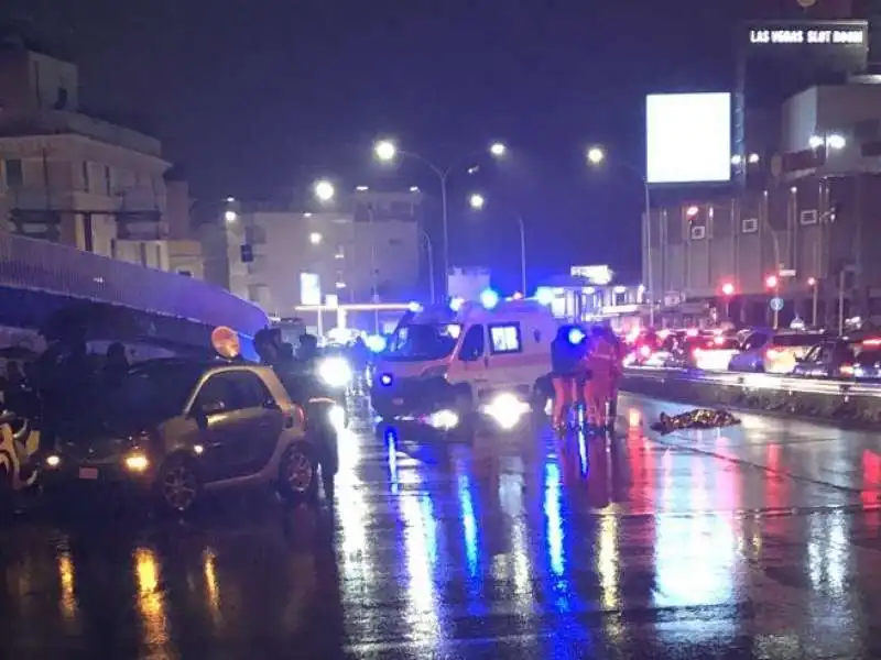 roma, incidente a ponte milvio 2