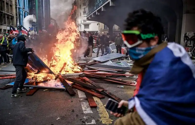 sciopero in francia durante le festivita' natalizie 13