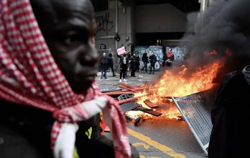 sciopero in francia durante le festivita' natalizie 14