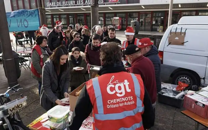 sciopero in francia durante le festivita' natalizie 5