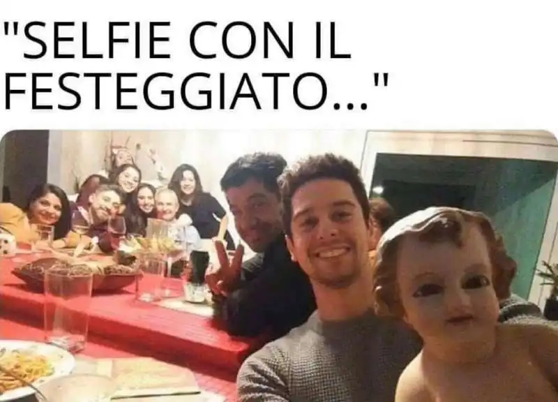 selfie con il festeggiato