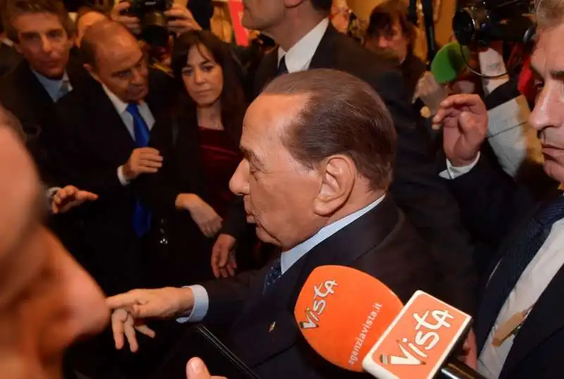 silvio berlusconi saluta i giovani di forza italia  foto di bacco (8)