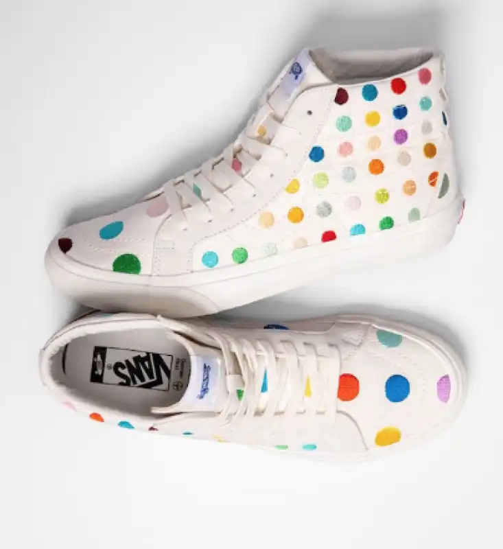 sneakers hirst