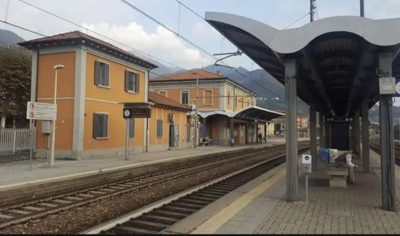 stazione di calolziocorte 4