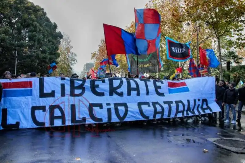 striscione per il catania calcio