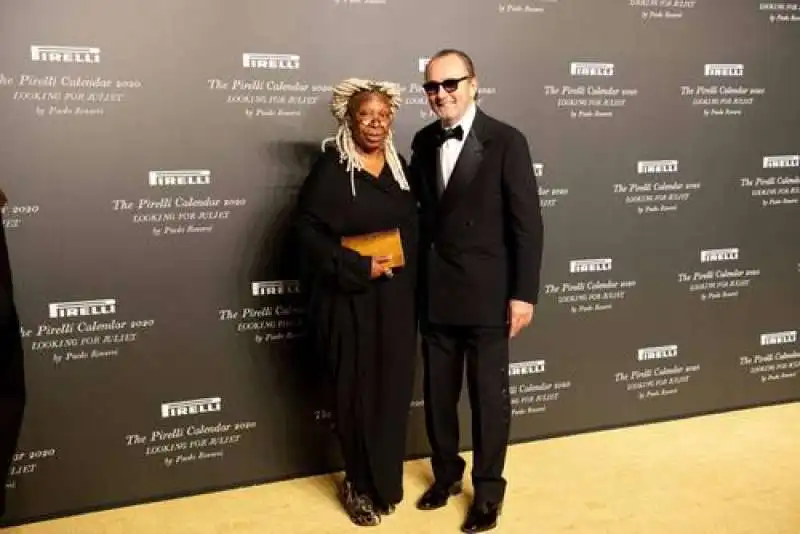 whoopi goldberg paolo roversi presentazione calendario pirelli 2020