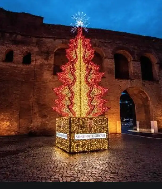 ALBERO DI NATALE SORGENTE GROUP