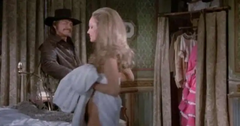 charles bronson ursula andress sole rosso 