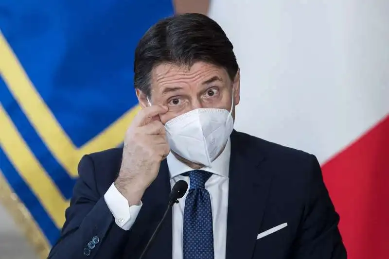 conferenza stampa di fine anno di giuseppe conte 1