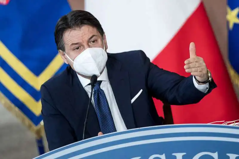 conferenza stampa di fine anno di giuseppe conte 15