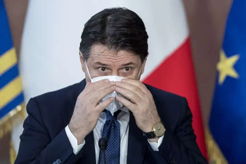 conferenza stampa di fine anno di giuseppe conte 19