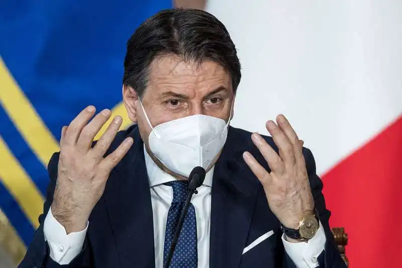 conferenza stampa di fine anno di giuseppe conte 31