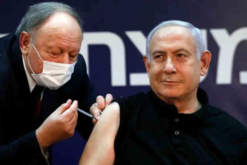 coronavirus   benjamin netanyahu si fa vaccinare