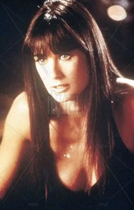 demi moore striptease 4