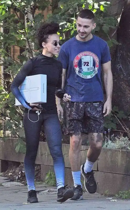 fka twigs e shia labeouf  3