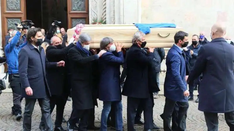 FUNERALI PAOLO ROSSI 1