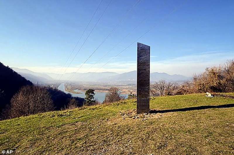 il monolite in romania