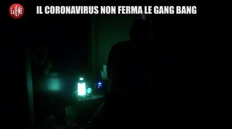 le gang bang durante la pandemia   servizio le iene 12