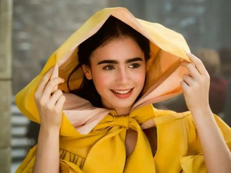 lily collins biancaneve 