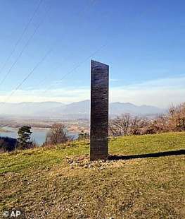 monolite in romania