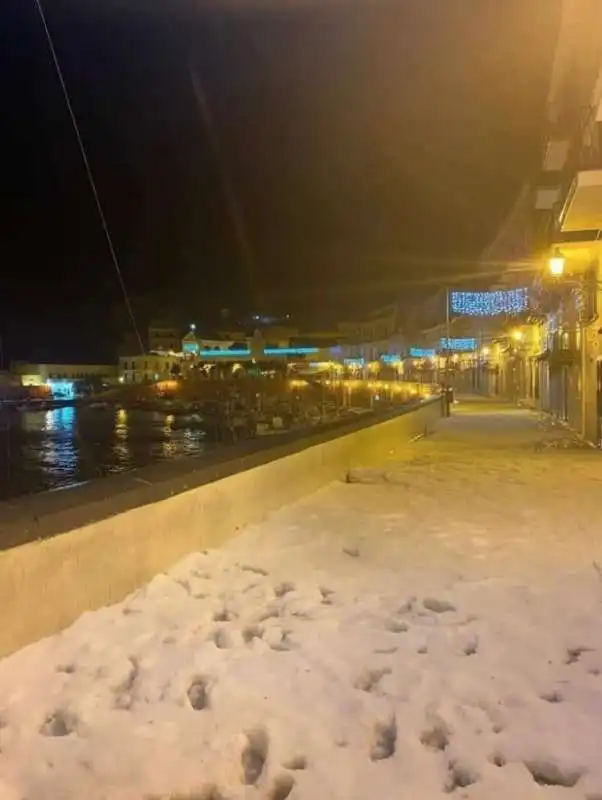 neve a ponza 5