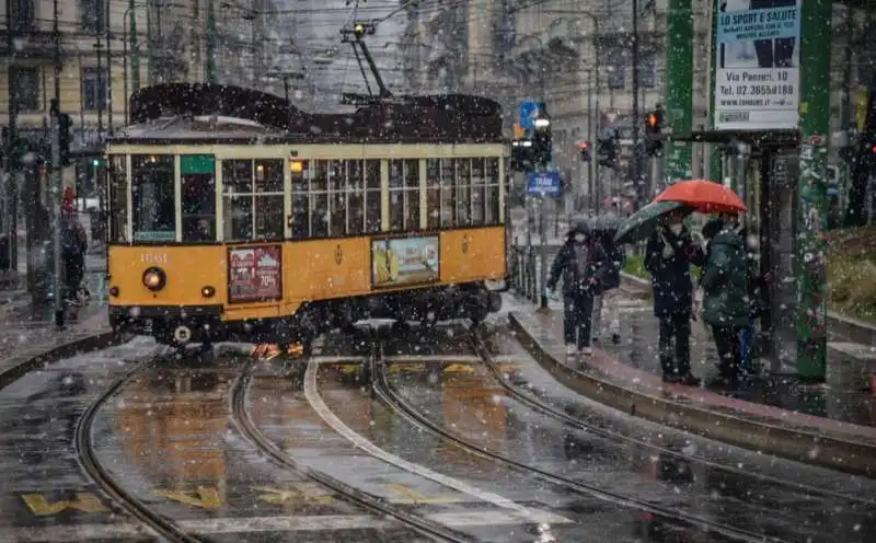 prima neve a milano 11